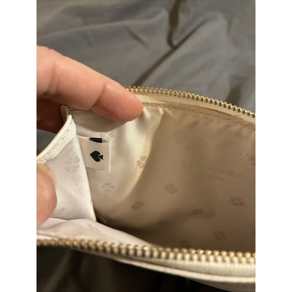 Kate Spade New York Pebbled Leather Wristlet White Sleek Elegant Classy Preppy